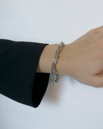 Load image into Gallery viewer, U-shaped beanie chain bracelets.  Elevate your style with minimalist bracelets, perfect for daily wear and layering. Crafted from high-quality titanium and available in silver color.  Material: Titanium, Color: Silver. 16+4 cm in length.  | waterproof, anti-tarnishing, hypoallergenic |
